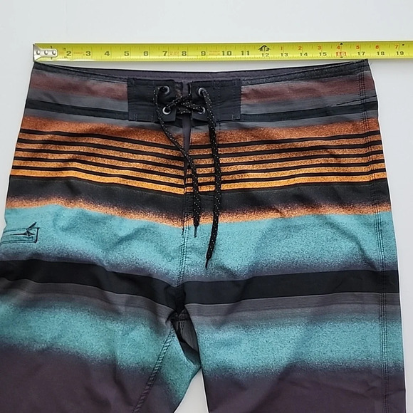 Burnside Men's Swim Shorts  Size 34 - Picture 12 of 14